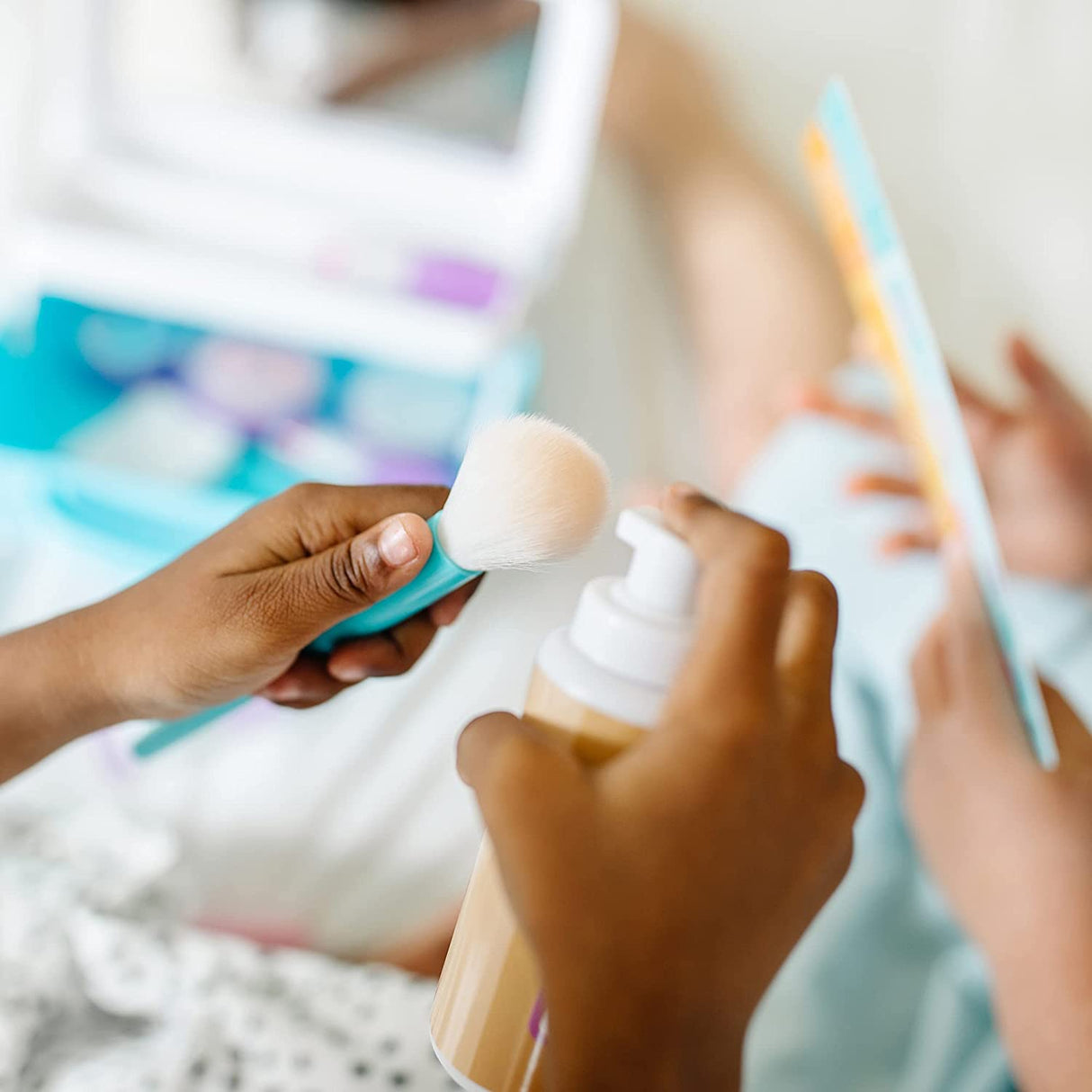 Melissa & Doug Love Your Look Juego de kit de maquillaje 31803