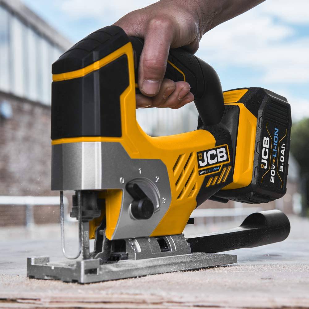 JCB Tools - JCB 20V Herramienta eléctrica inalámbrica para sierra caladora con vástago en T - Sin batería - Para mejoras en el hogar, volutas, bordes curvos, formas difíciles - Con luz LED, soplador de polvo y accesorio para aspiradora - DIGVICE MX
