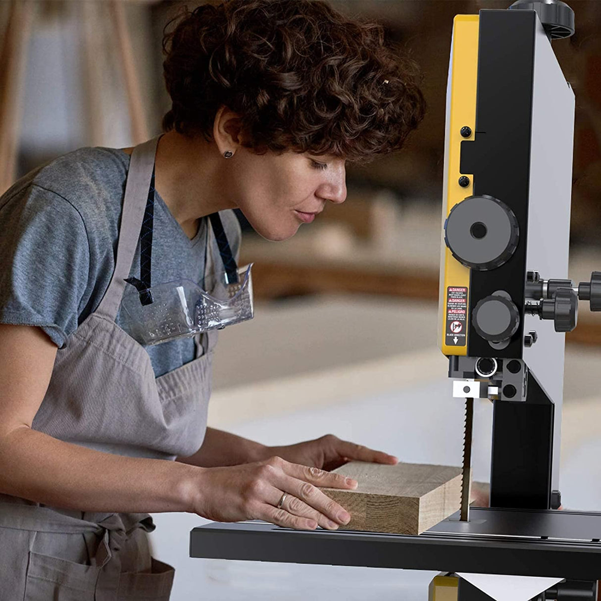 Sierra de cinta Woodskil 3A de 9 pulgadas, motor de inducción de bajo ruido de 2500FPM y 1720RPM, sierra de cinta antivibración con base de acero y mesa de aluminio fundido, llave de seguridad extraíble, sierra de cinta de banco con guía - DIGVICE MX