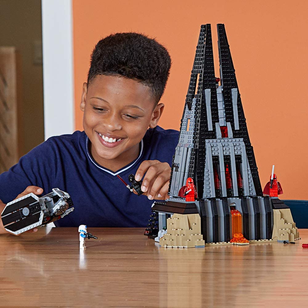 LEGO Star Wars Darth Vader's Castle 75251 (1,060 piezas)