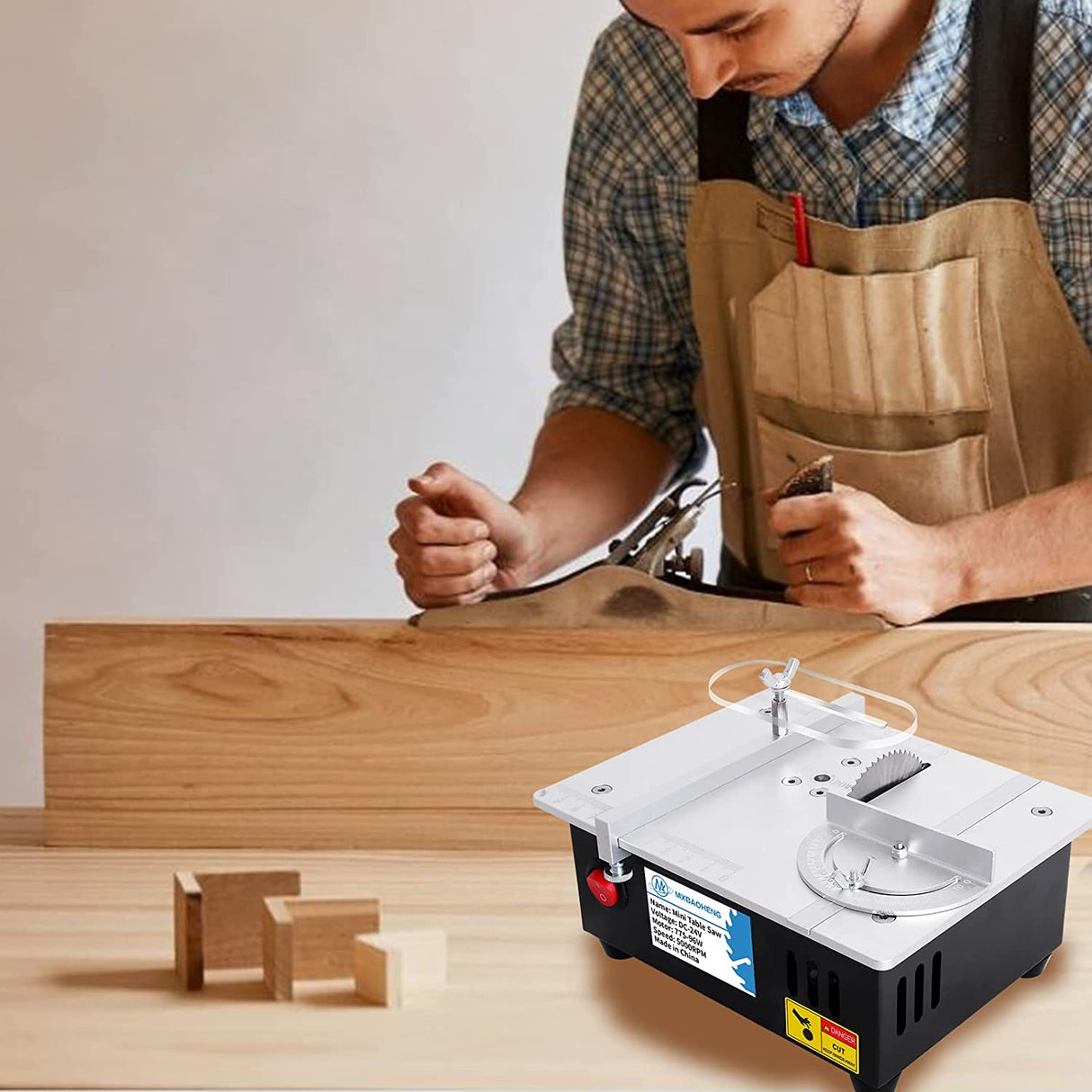 MXBAOHENG Mini sierra de mesa de precisión portátiles para manualidades, profundidad de corte ajustable, 4 cuchillas, fuente de alimentación de velocidad ajustable de 96 W, para corte de madera, metal y plástico - DIGVICE MX