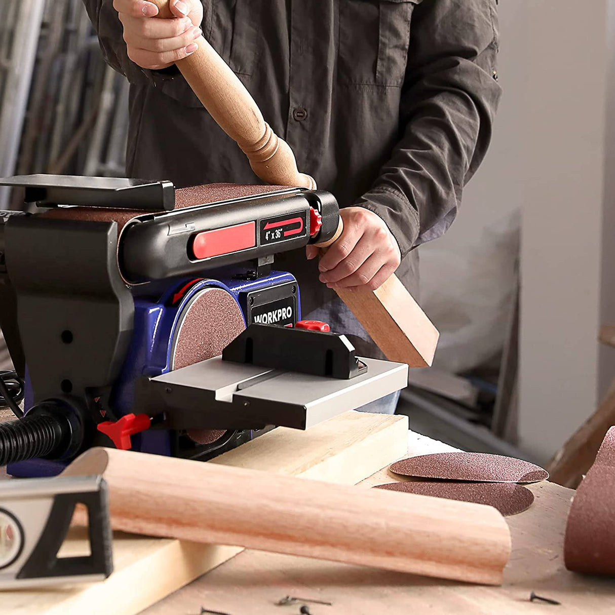Lijadora de disco de banda WORKPRO, 4 pulg. x 36 pulg. Lijadora de banda y disco de 6 pulg. con 6 piezas de papel de lija, base de hierro fundido para lijar carpintería, decoración de bricolaje - DIGVICE MX