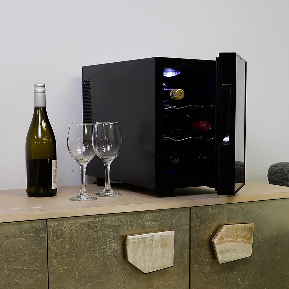 Koolatron Urban Series Enfriador de vino de 6 botellas, refrigerador de vino termoeléctrico, 0.65 cu. Refrigerador de vino independiente - DIGVICE MX