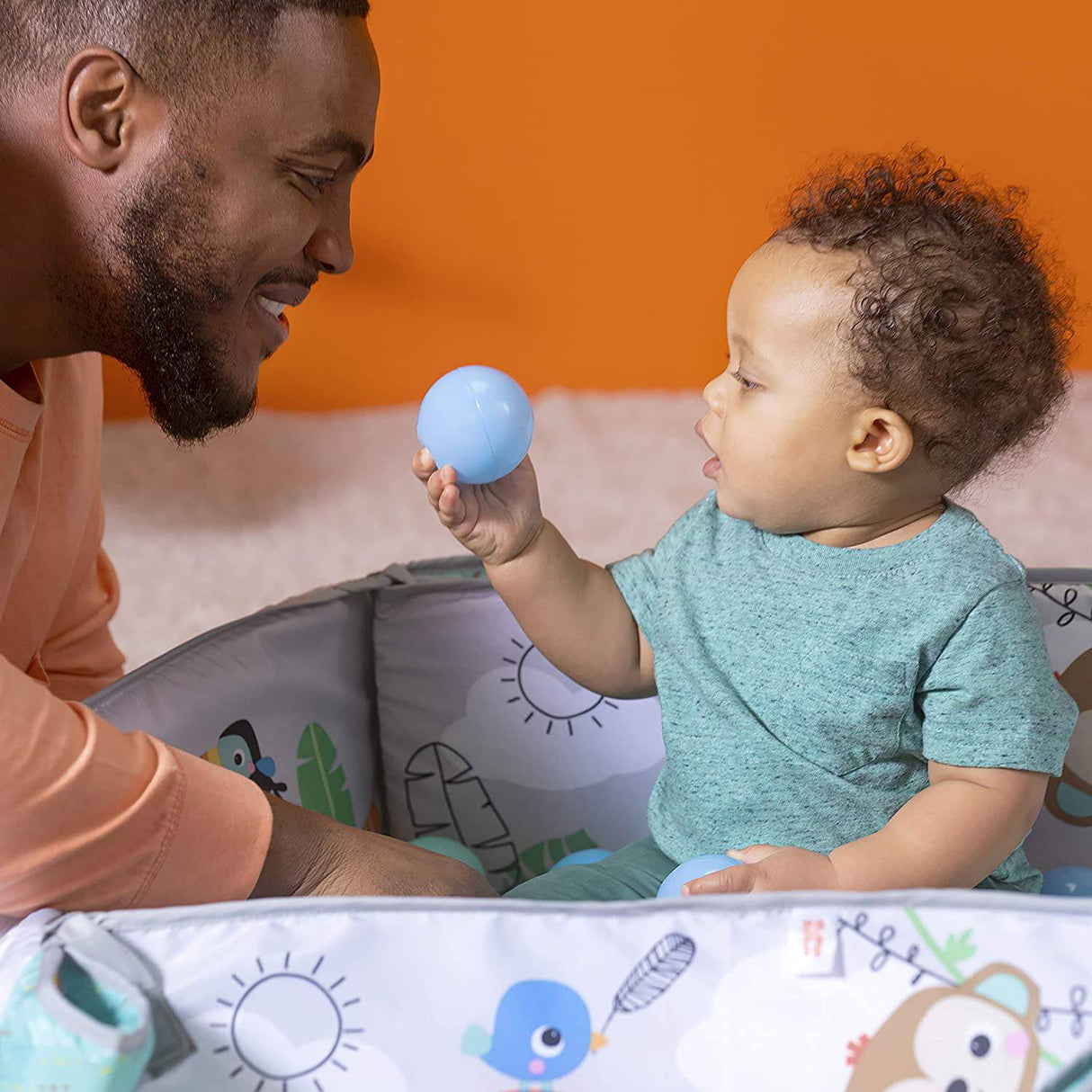 Bright Starts 5 en 1 Your Way Ball Play - Alfombra de juego gigante que se convierte en gimnasio para bebés Ball Pit, recién nacido a niño pequeño - Totalmente tropical (verde) - DIGVICE MX