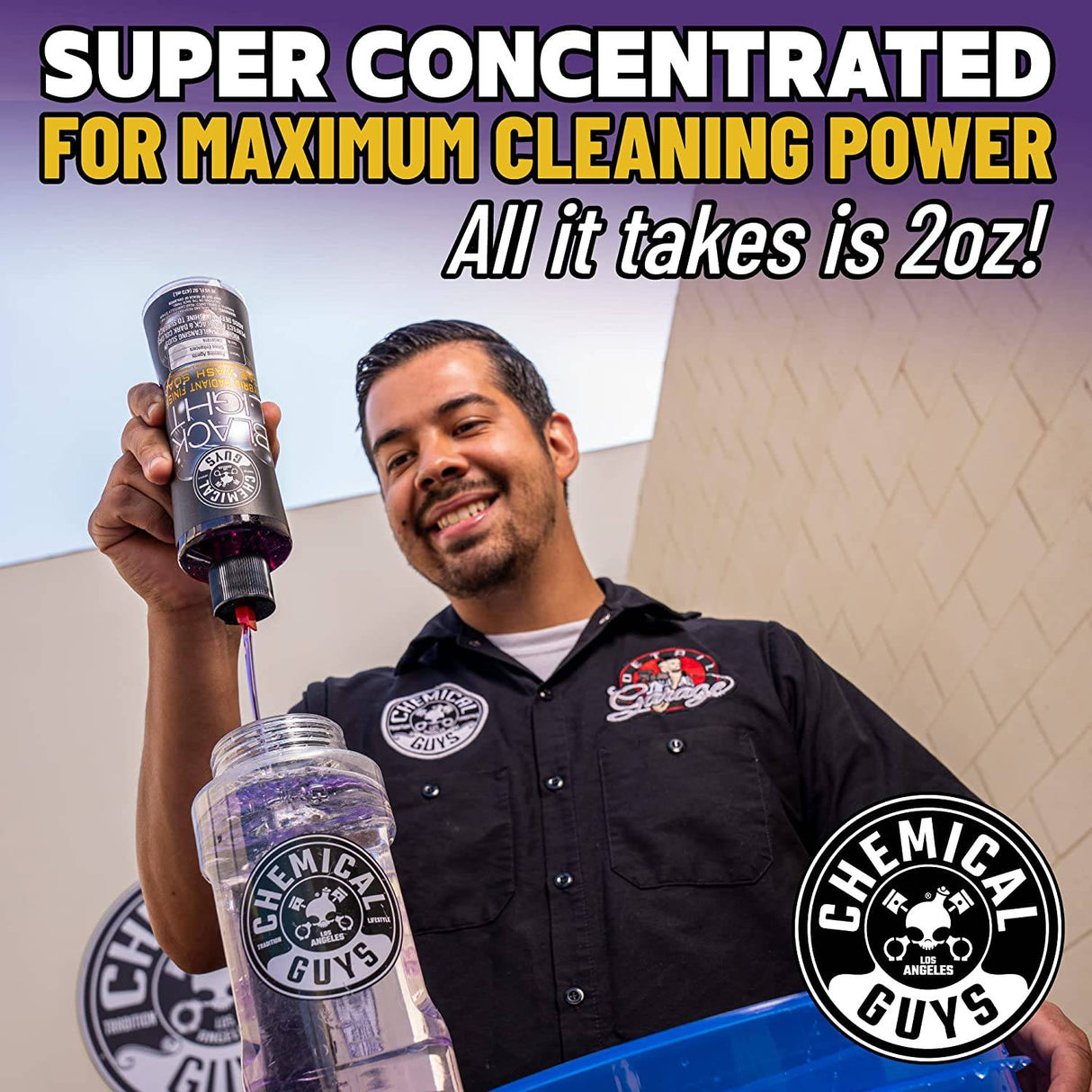 Chemical Guys CWS61964 Jabón de lavado de autos espumoso de luz negra (funciona con cañones de espuma, pistolas de espuma o lavados de cubo), 64 fl oz (medio galón) aroma a cereza negra