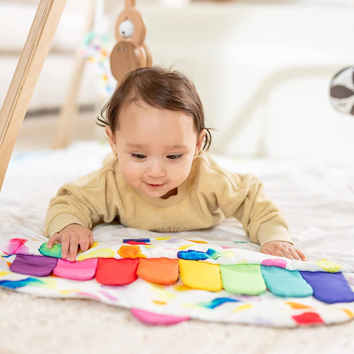 The Play Gym de Lovevery | Alfombra de juego y gimnasio de actividad de desarrollo basada en etapas para bebés y niños pequeños - DIGVICE MX
