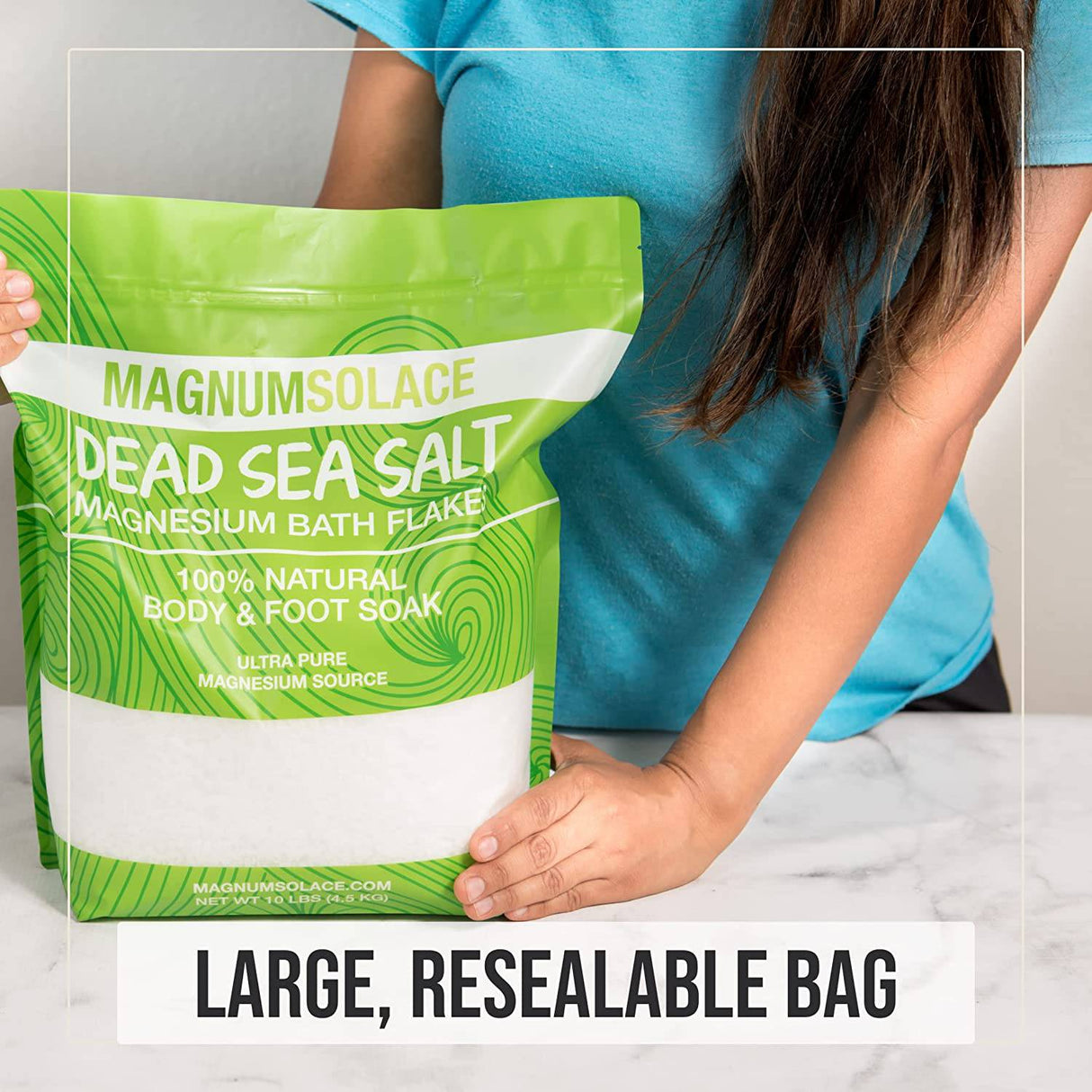 Magnum Solace - Copos de magnesio para remojo de baño - Sales de baño para aliviar el dolor - Sal del mar muerto - Sal de baño - Enorme 10 LBS de sales del mar muerto para remojo