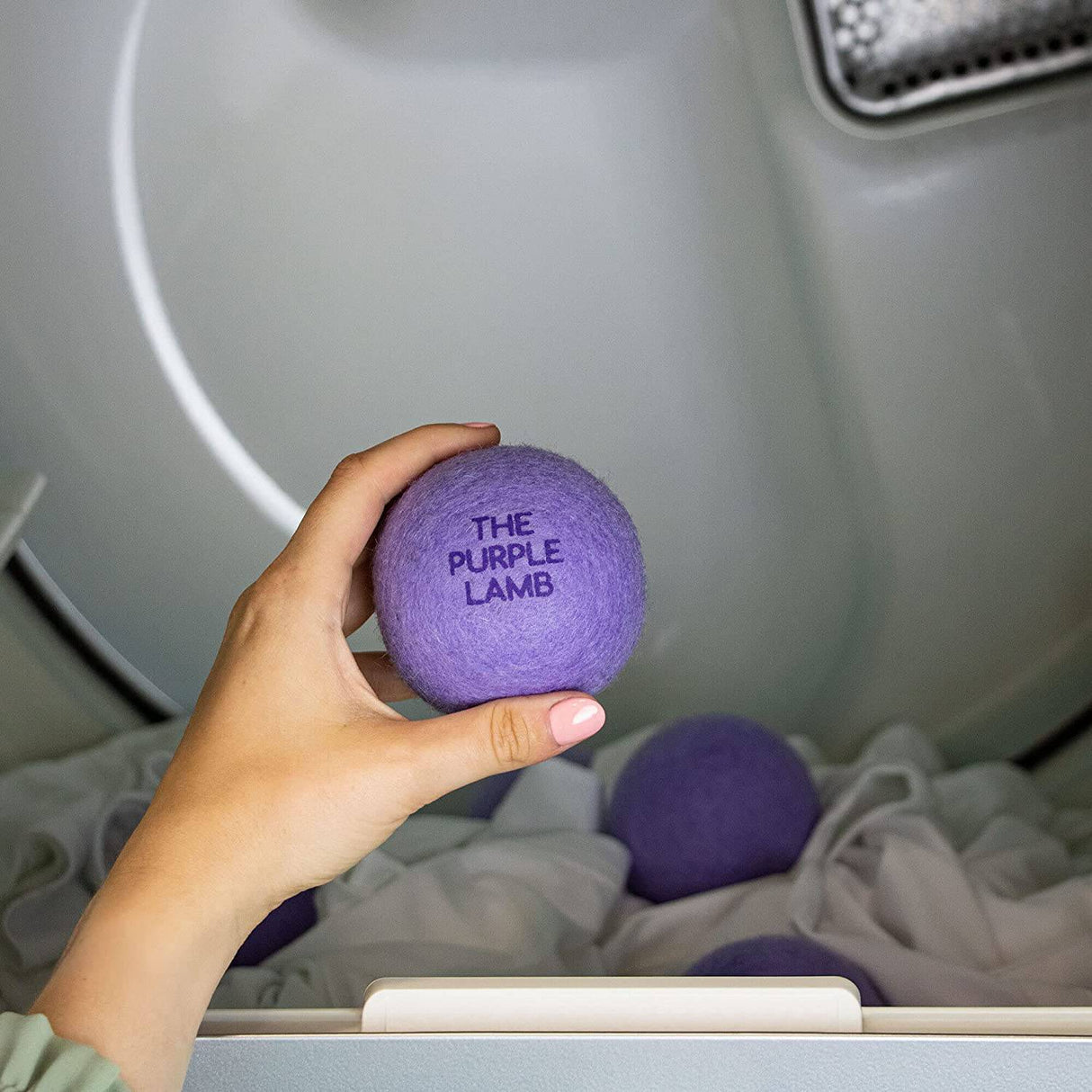 The Purple Lamb Scented Wool Dryer Balls Laundry - Lavanda infundida - Bola de secadora antiestática - Paquete XL de 6 - Suavizante de tela 100% orgánico - Acortar el tiempo de secado - Hecho a mano en Nepal (paquete de 6) - DIGVICE MX