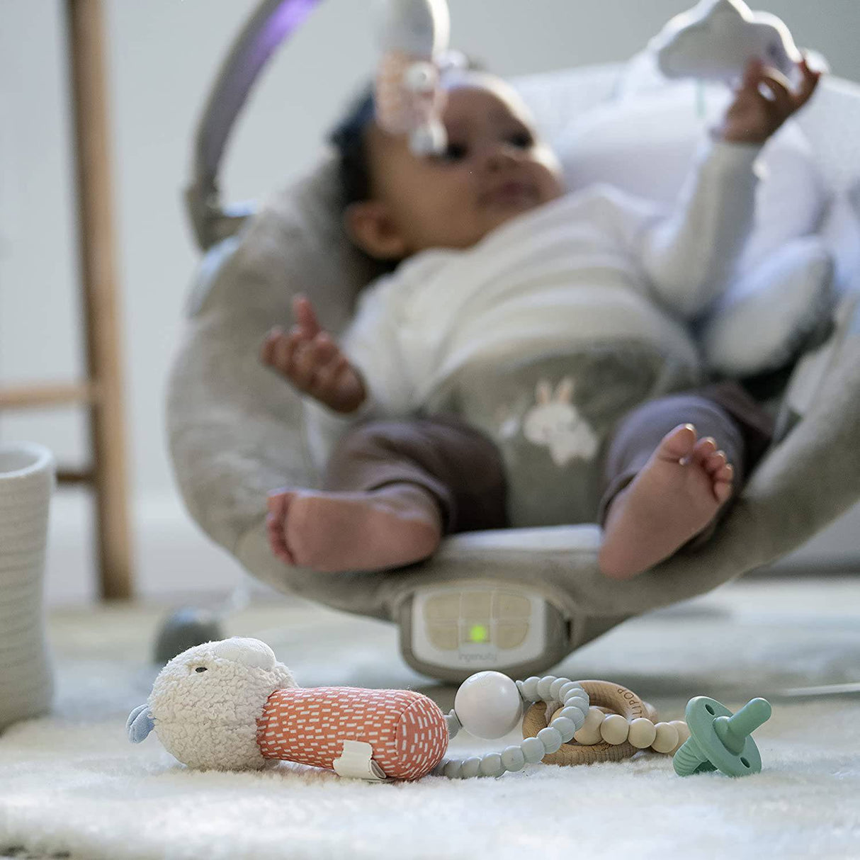 Ingenuity InLighten Baby Bouncer Seat con Light Up Toy Bar y Bunny Tummy Time Pillow Mat - Twinkle Tails, recién nacido y más - DIGVICE MX