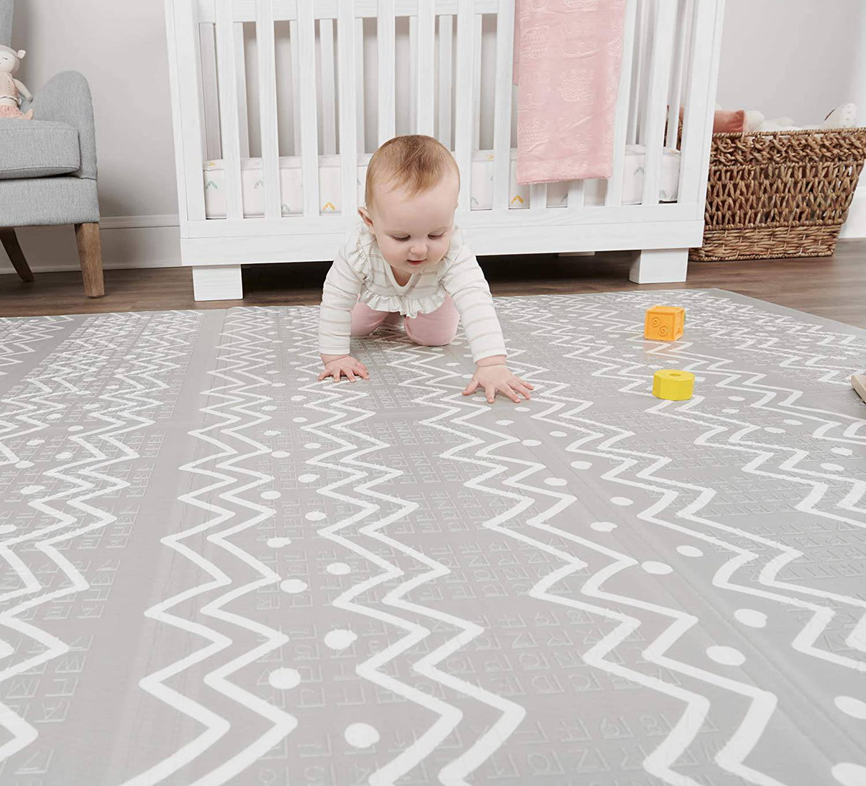 Regalo Sensory & Learning My Play Mat, plegable y reversible, impermeable, kit adicional, incluye estuche de viaje con correa de transporte, gris, extra grande - DIGVICE MX