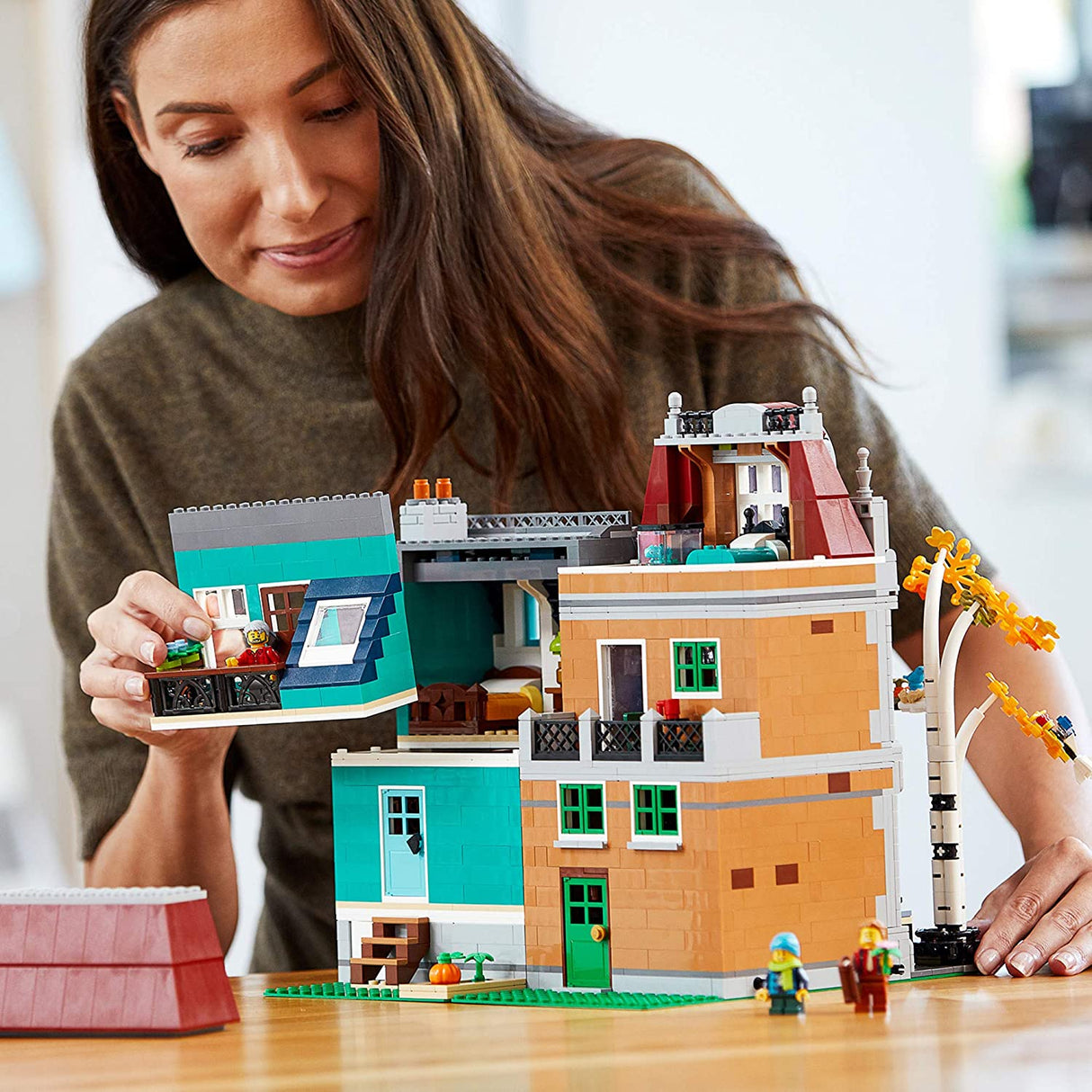 LEGO Creator Expert Bookshop 10270 Kit de construcción modular, (2504 piezas)