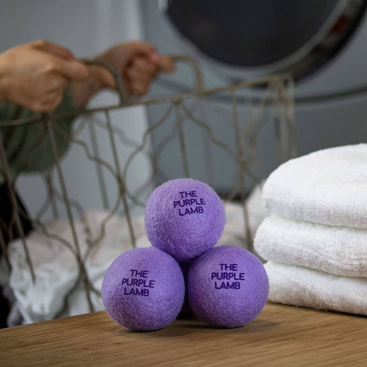 The Purple Lamb Scented Wool Dryer Balls Laundry - Lavanda infundida - Bola de secadora antiestática - Paquete XL de 6 - Suavizante de tela 100% orgánico - Acortar el tiempo de secado - Hecho a mano en Nepal (paquete de 6) - DIGVICE MX