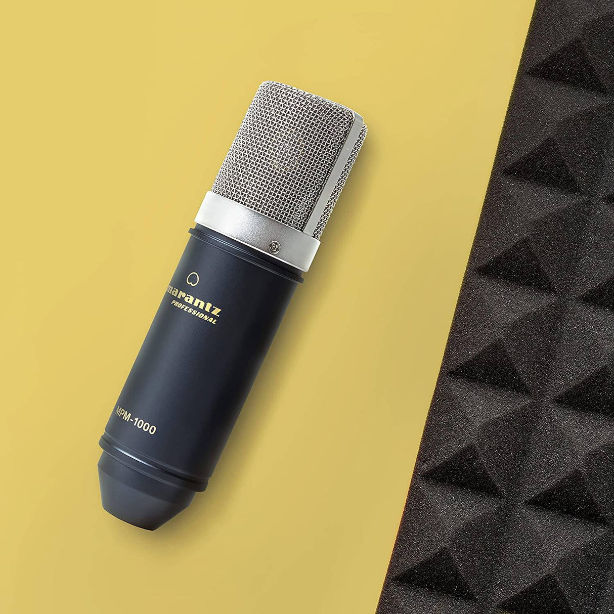 Marantz Professional MPM-1000 - Micrófono de condensador XLR para grabación de estudio con soporte de escritorio y cable - Para proyectos de podcast y transmisión