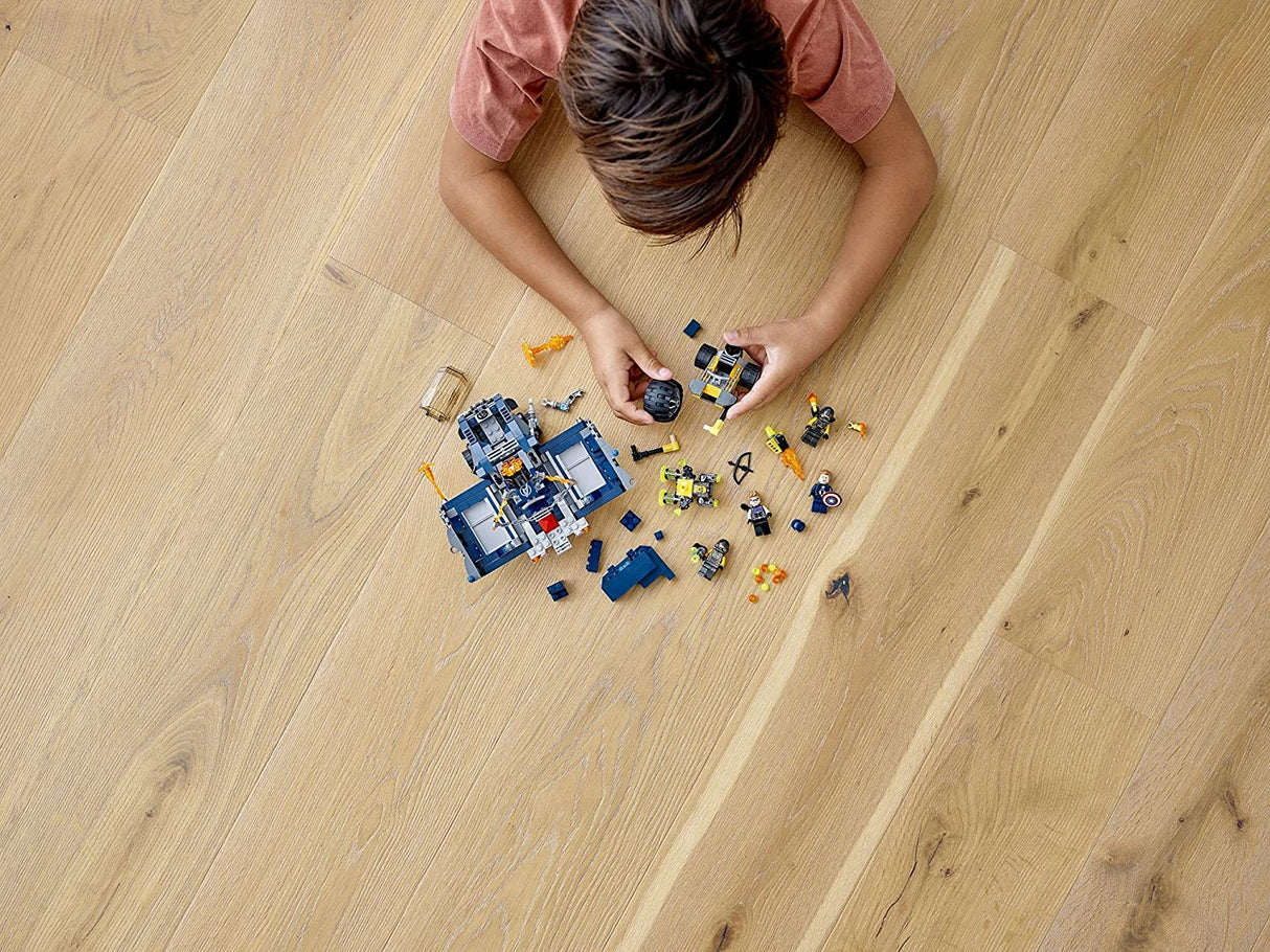 LEGO Marvel Avengers Truck Take-Down 76143 Capitán América y Hawkeye Superhero (477 piezas)