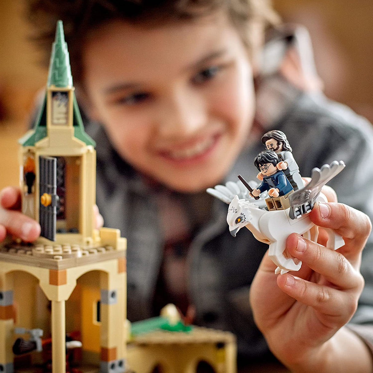LEGO Harry Potter Hogwarts Courtyard: Sirius's Rescue 76401 Juego de juguetes de construcción de la película Prisoner of Azkaban con Hermione Granger y Sirius Black para niños, niñas a partir de 8 años (345 piezas)