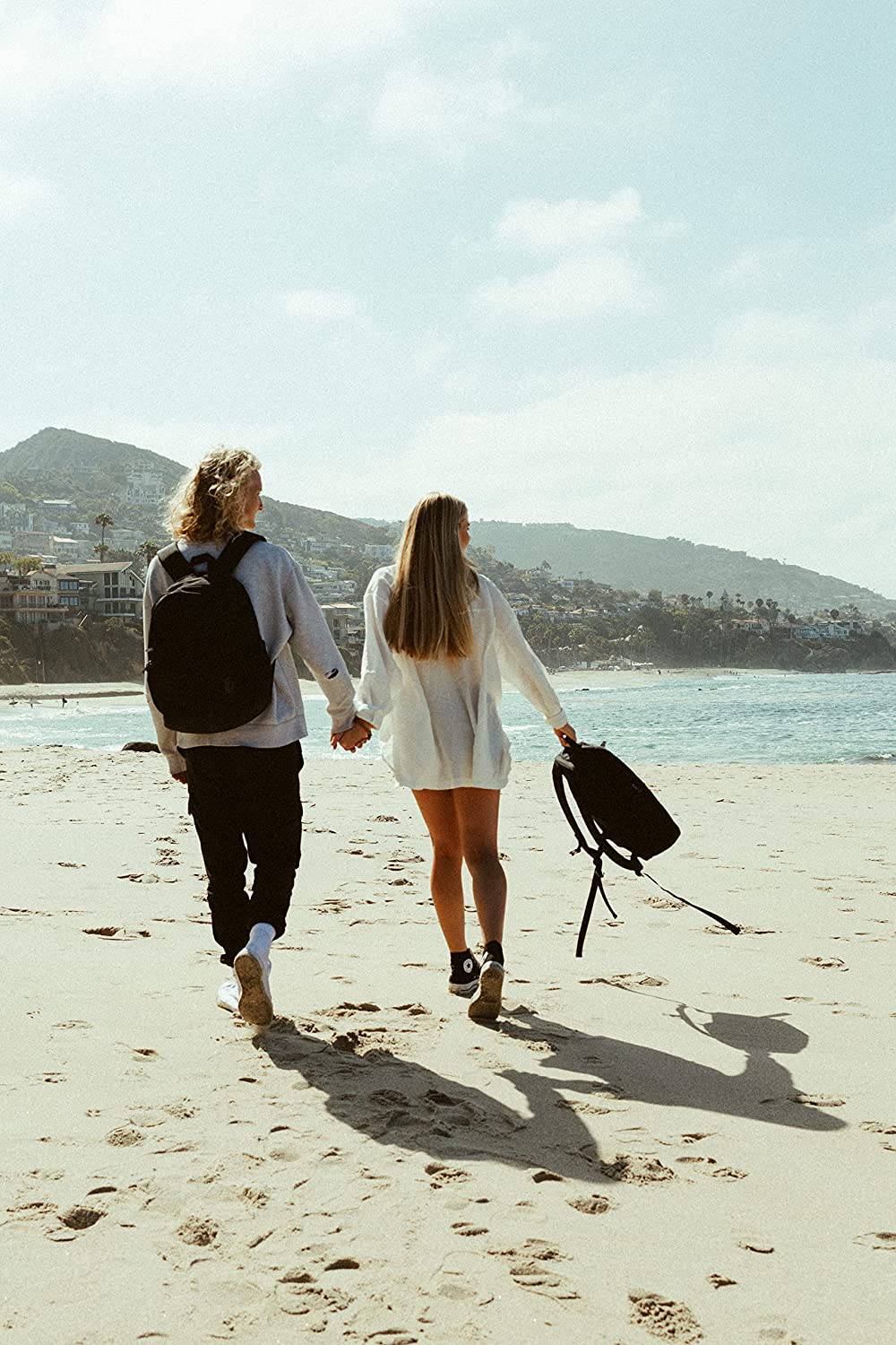 BAGSMART - Mochila para computadora portátil para hombres y mujeres Mochilas de viaje expandibles para computadora de 17.3 pulgadas con puerto de carga resistente al agua