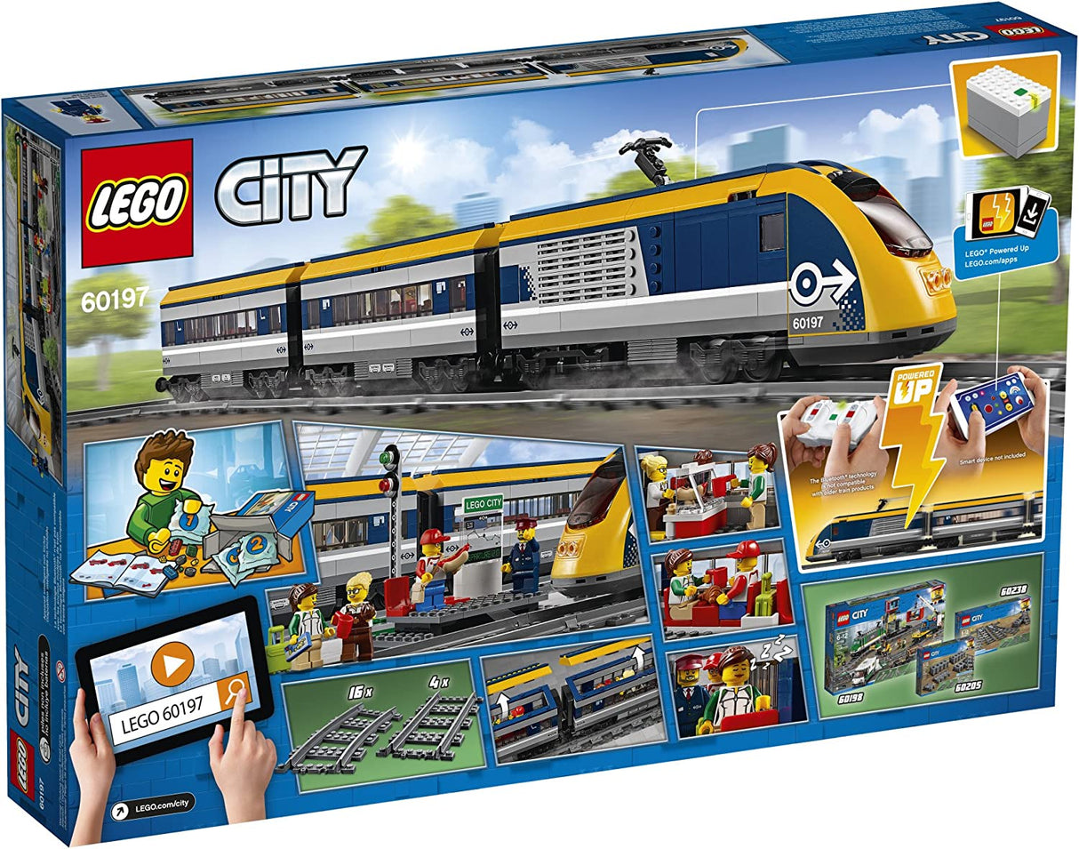 LEGO City Passenger Train 60197 Kit de construcción (677 piezas)
