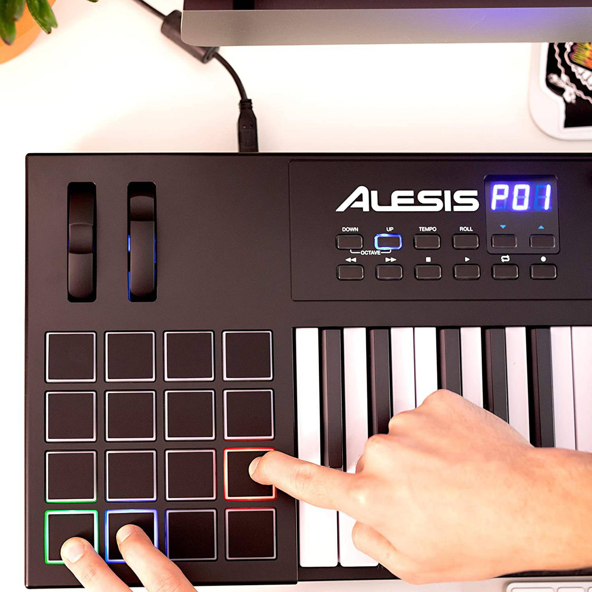 Alesis VI49 - Controlador de teclado MIDI USB de 49 teclas con 16 pads de batería, 12 perillas asignables, 36 botones y salida MIDI de 5 pines, software de producción incluido