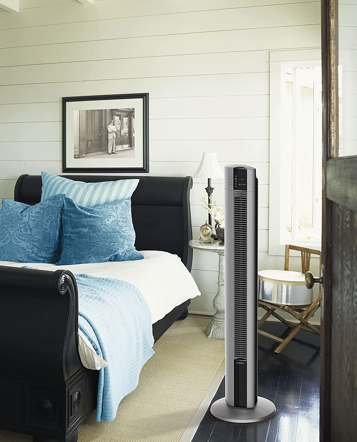 Ventilador de torre de rendimiento oscilante Lasko, configuración nocturna, control remoto, temporizador, 3 velocidades, para dormitorio, hogar y oficina, 48", gris, T48314