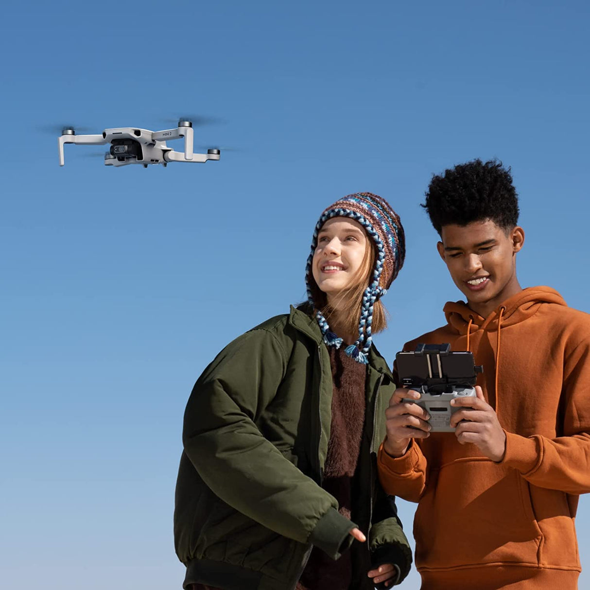 Mini Drone Dji Mavic Mini 2 CP.MA.00000306.01 Fly More Combo Con Cámara 4k Light Gray 3 Baterías