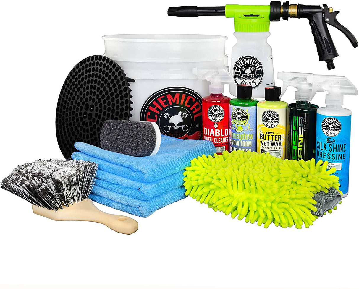 Chemical Guys HOL126 Kit de lavado de autos Arsenal Builder de 14 piezas con pistola de espuma, balde y (5) productos químicos de limpieza para el cuidado del auto de 16 oz (funciona con manguera de jardín), color blanco