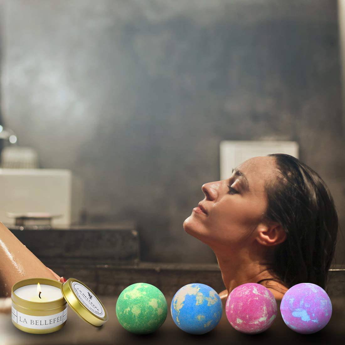 LA BELLEFÉE - Juego de velas aromáticas de bombas de baño, bombas de baño relajantes de aceite esencial hechas a mano, gaseosas para hidratar la piel seca (4 bombas de baño + 2 velas)