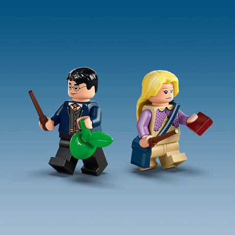 LEGO Harry Potter Hogwarts Carriage and Thestrals 76400 121 piezas