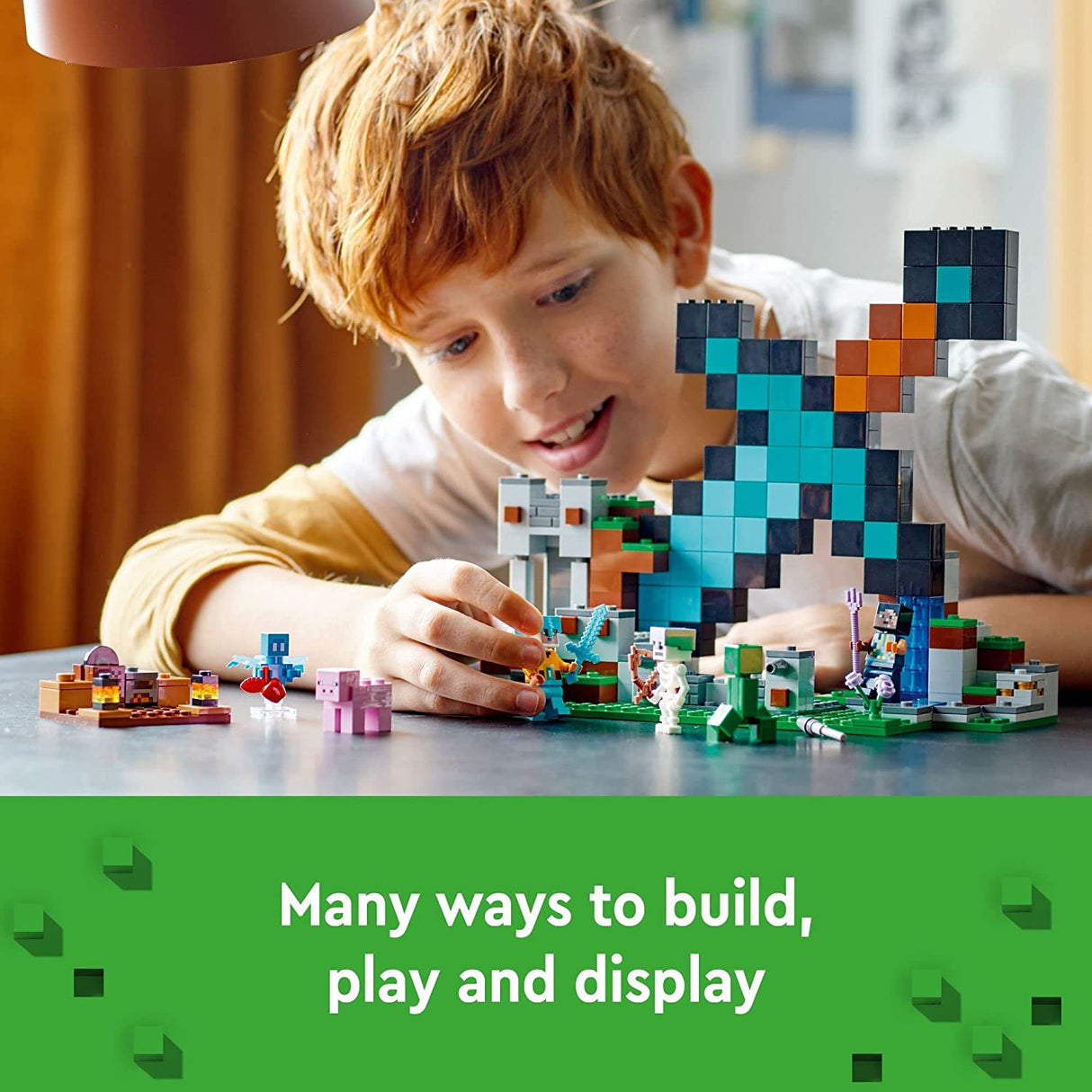LEGO Minecraft The Sword Outpost 21244  (427 piezas)