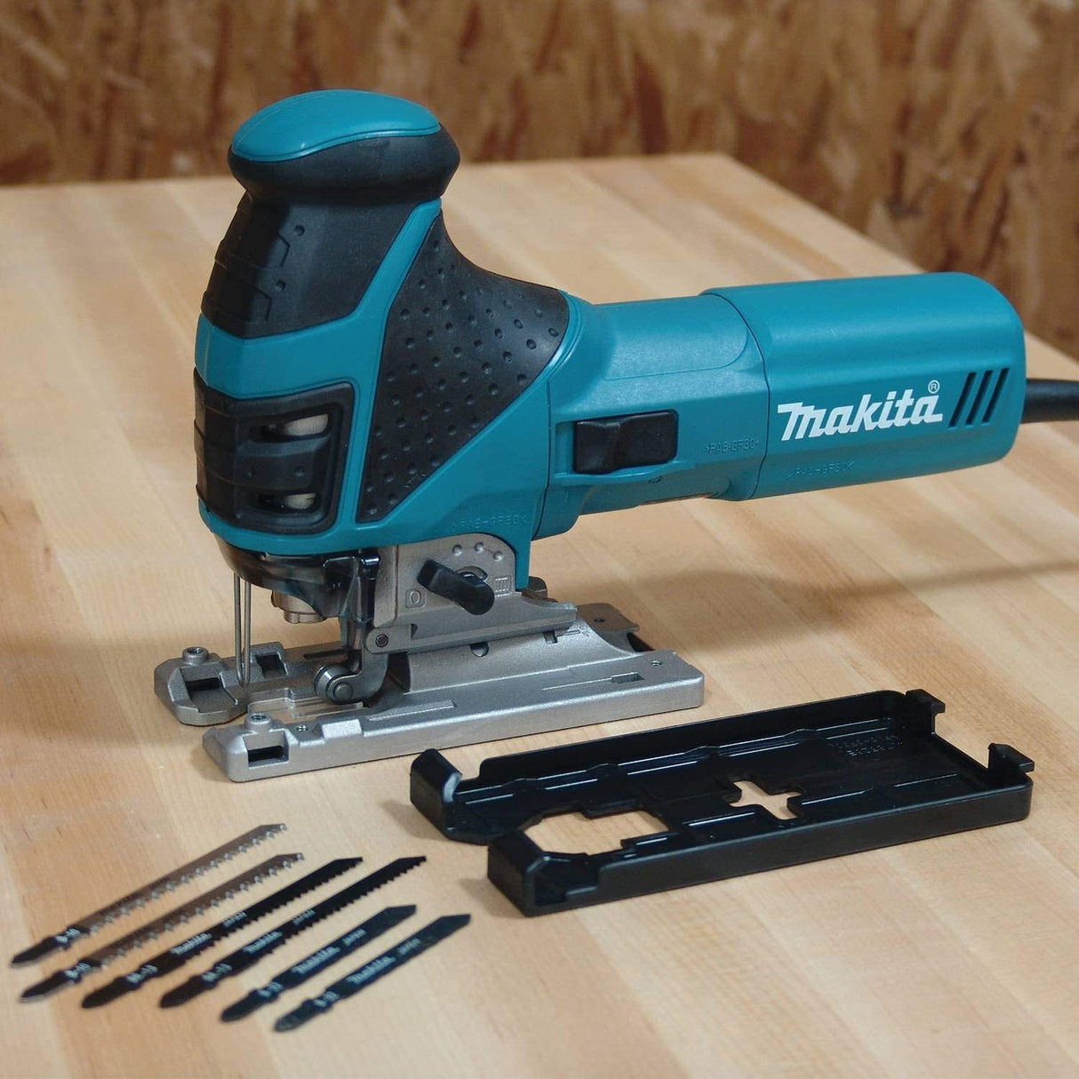 Makita 4351FCT Sierra caladora con empuñadura de barril, con cambio de hoja "sin herramientas" - DIGVICE MX