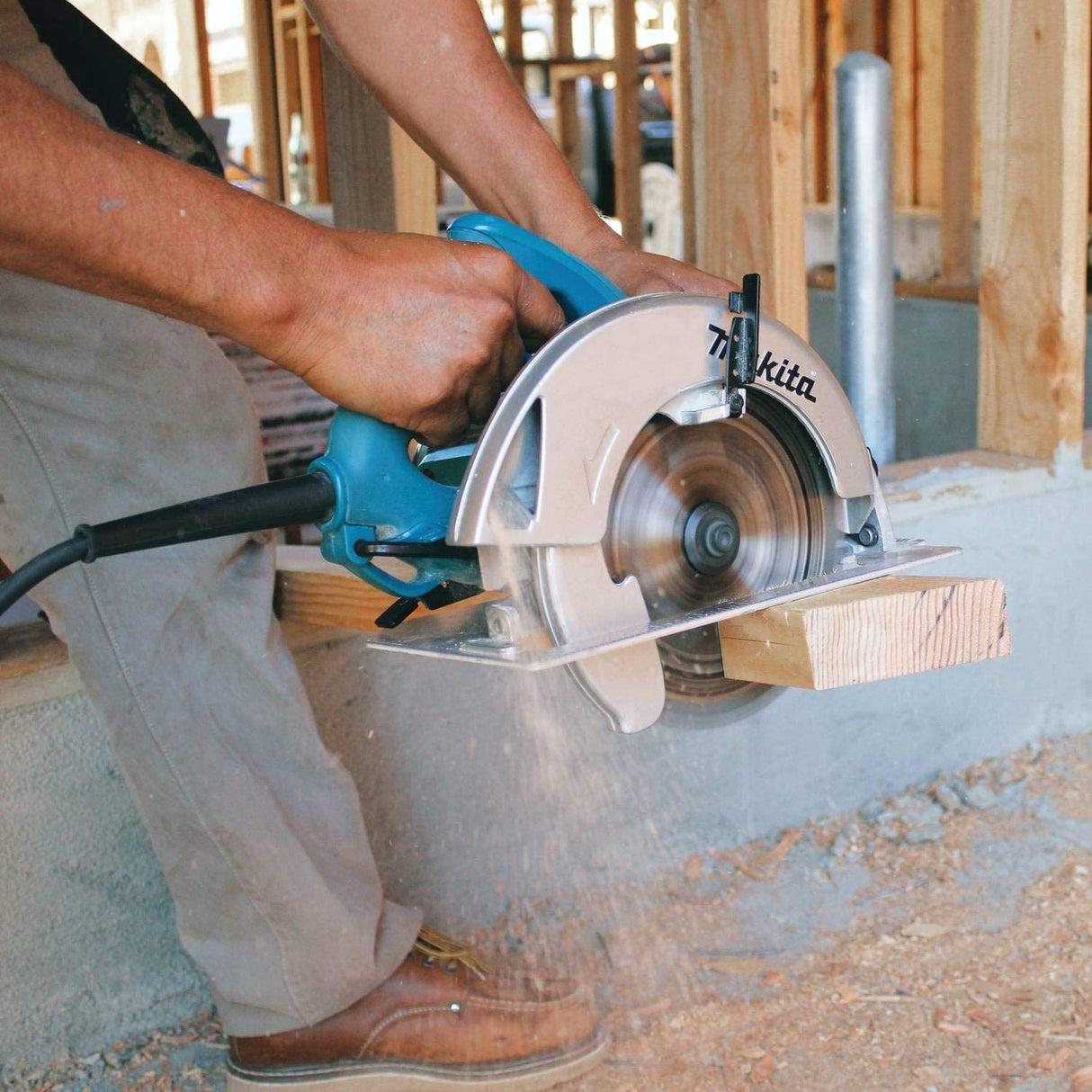 Makita 5007NK Sierra circular de 7-1/4 pulgadas, azul - DIGVICE MX