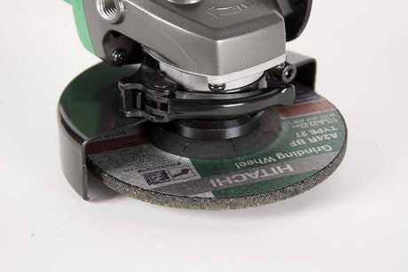 Amoladora angular Metabo HPT | 4-1/2 pulgadas | CA sin escobillas | Velocidad variable | Motor de 12 amperios | 2800 - 10 000 rpm | 1300W | Interruptor deslizante con bloqueo de gatillo | Garantía de 1 año | G12VE - DIGVICE MX