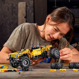 LEGO Technic Jeep Wrangler 42122 Juego de juguetes de construcción para niños, niños y niñas a partir de 9 años (665 piezas)