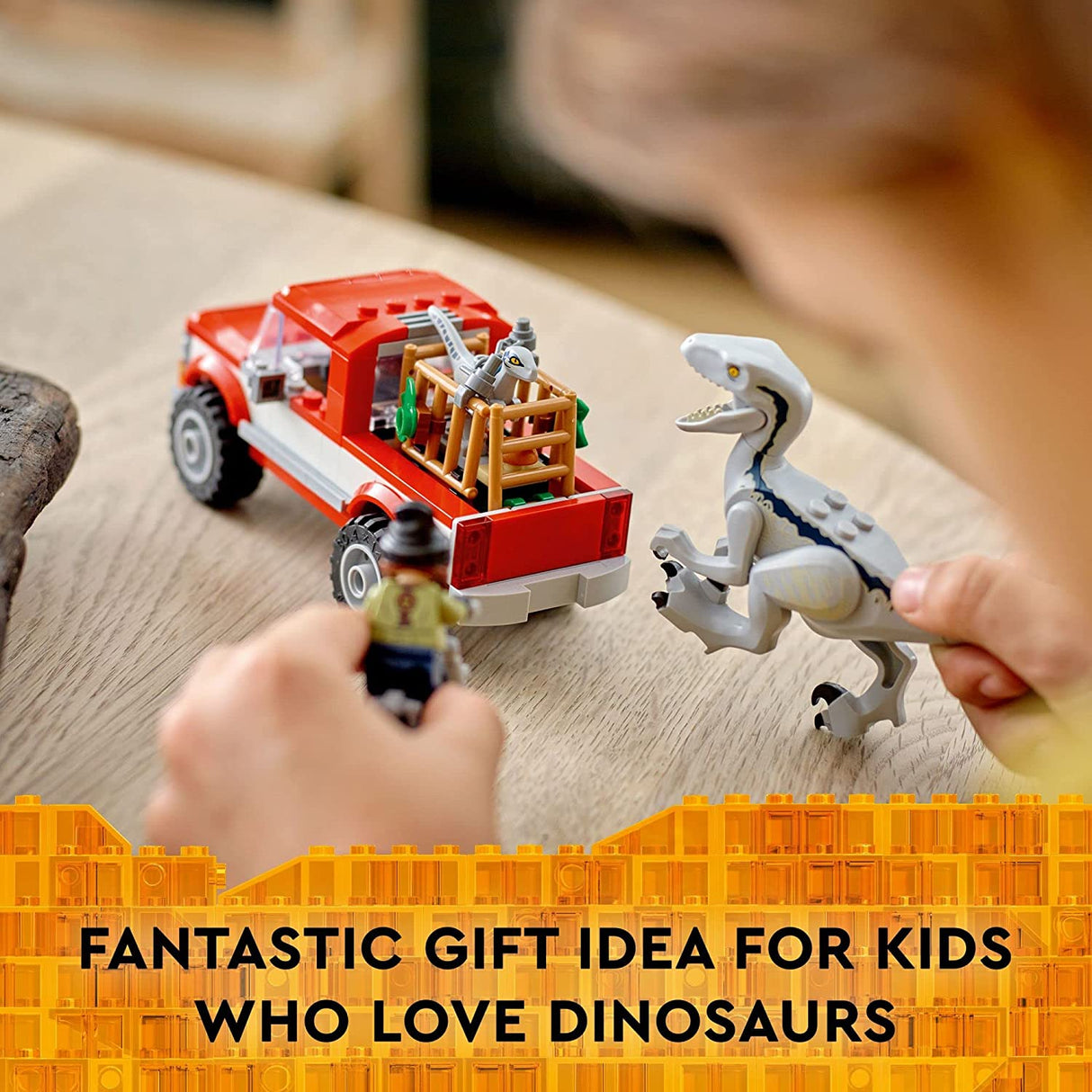 LEGO Jurassic World Dominion Blue & Beta Velociraptor Capture 76946 Juego de juguetes de construcción para niños, niños y niñas a partir de 6 años (181 piezas)