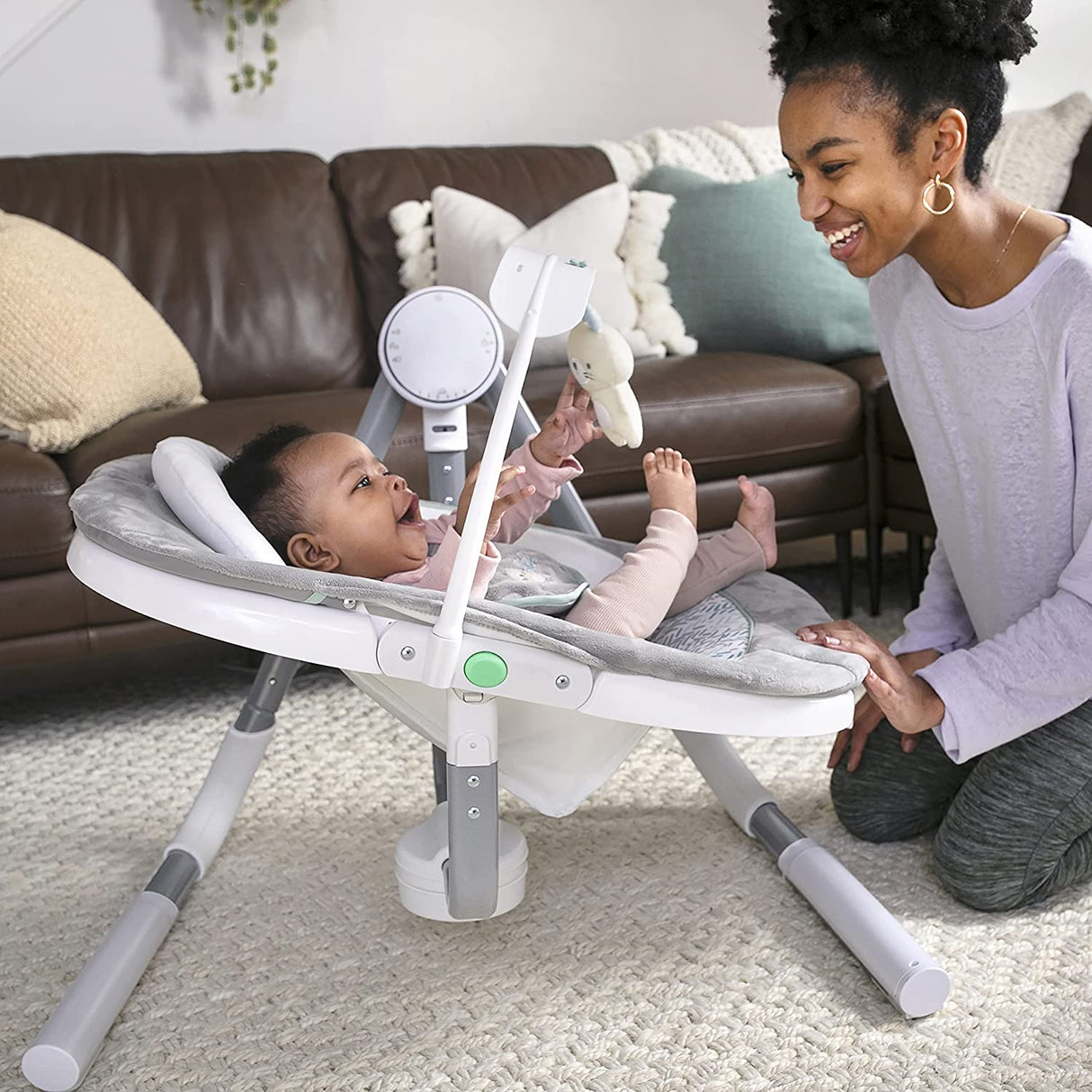 Ingenuity Anyway Sway Columpio portátil multidireccional de 5 velocidades para bebé con vibraciones - Abeto, 0-9 meses - DIGVICE MX
