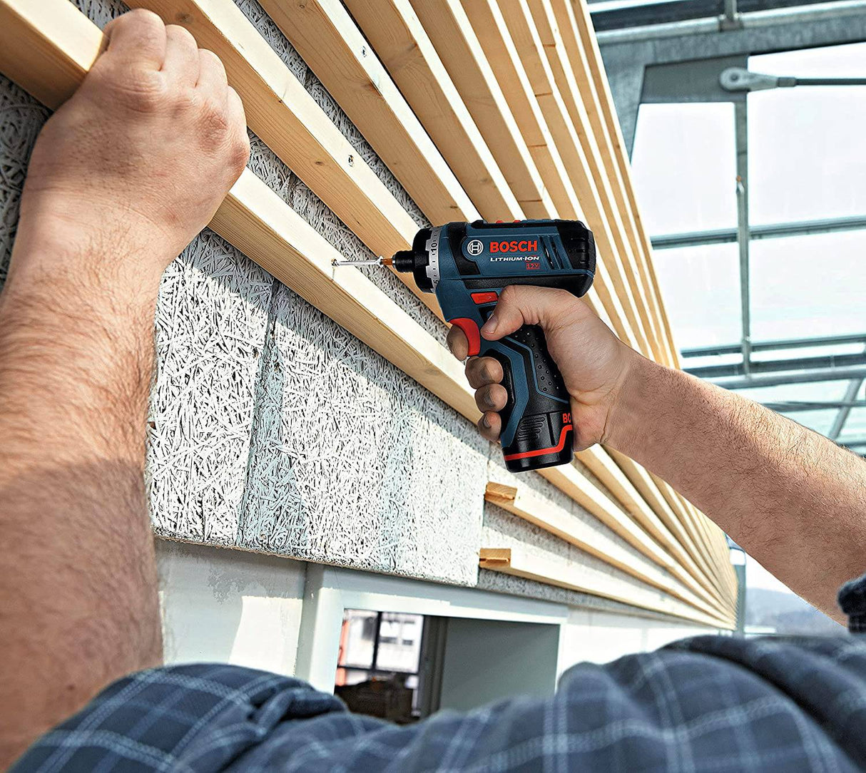 Bosch PS21-2A Kit de controlador de bolsillo de 2 velocidades y 12 V máx. con 2 baterías, cargador y estuche, azul - DIGVICE MX