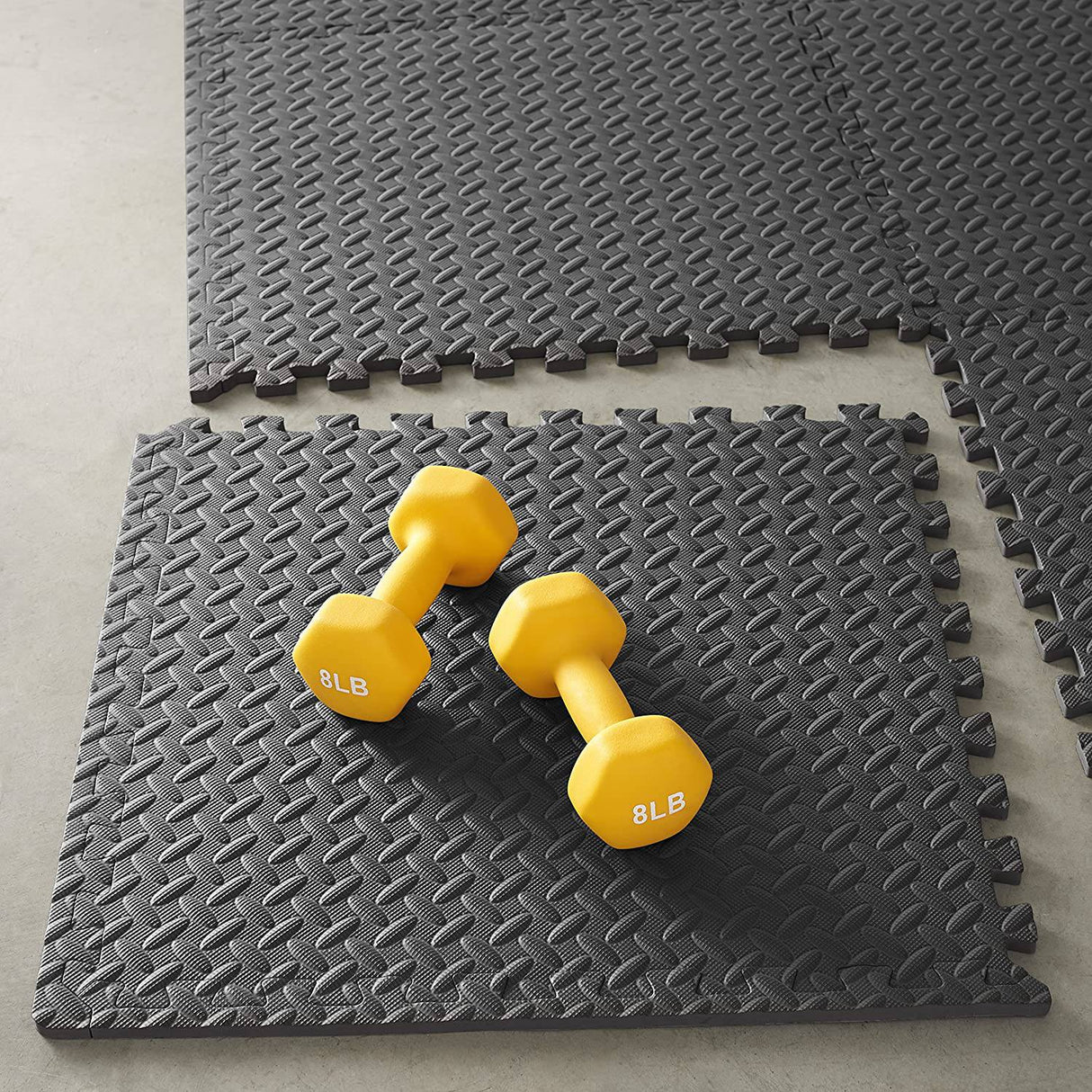 Amazon Basics Baldosas de espuma entrelazadas para hacer ejercicio, gimnasio, paquete de 6, 24 x 24 x 0,5 pulgadas (24 pies cuadrados)